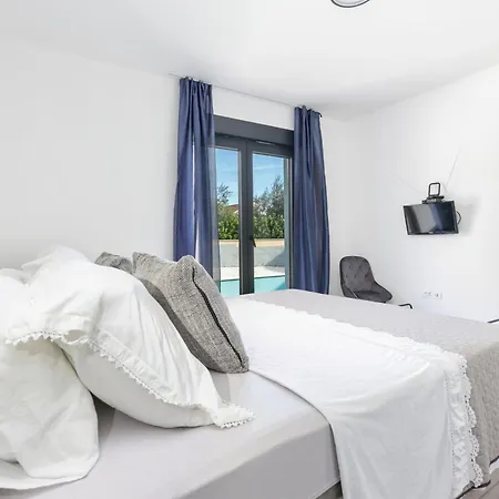 Family Friendly House With A Swimming Pool Kastel Stafilic, - 23486 Kaštela