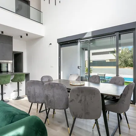 بيت للعطل Family Friendly House With A Swimming Pool Kastel Stafilic, - 23486