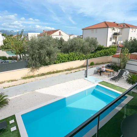 Family Friendly House With A Swimming Pool Kastel Stafilic, - 23486 Prázdninový dům *