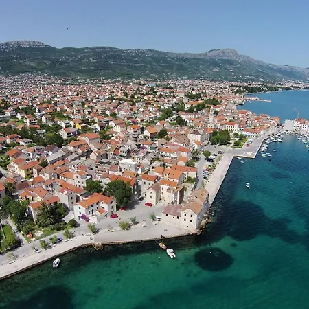 Family Friendly House With A Swimming Pool Kastel Stafilic, - 23486 بيت للعطل Kaštela