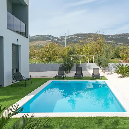 Family Friendly House With A Swimming Pool Kastel Stafilic, - 23486 *